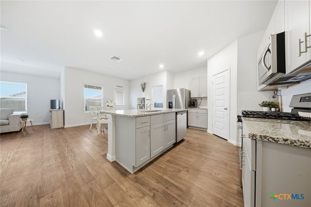 323 Elephants Ear Drive, New Braunfels, TX 78130