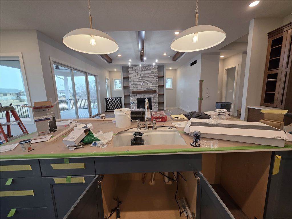 16217 Sharon Drive, Urbandale, IA 50323