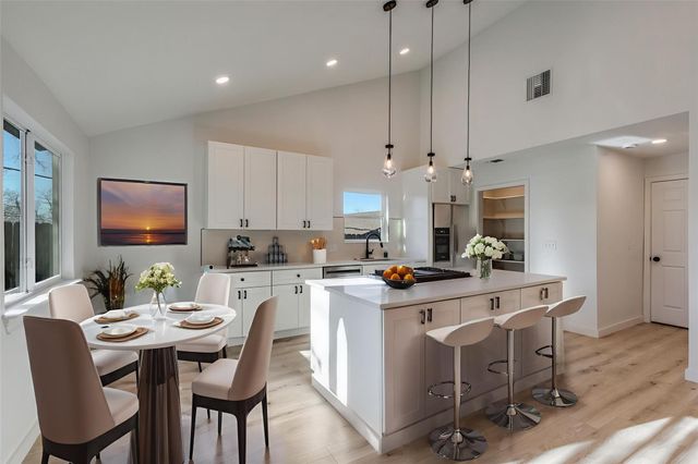 3405 Dunliegh DR, Austin, TX 78745