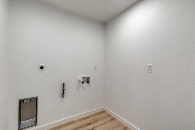 3405 Dunliegh DR, Austin, TX 78745