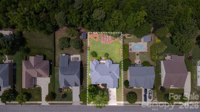 7915 Grove Hall Avenue, Mint Hill, NC 28227
