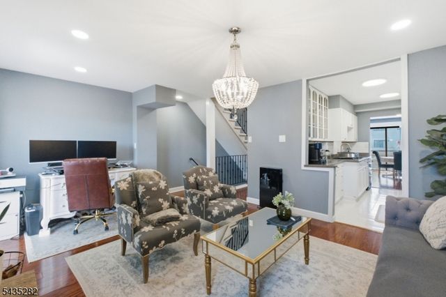 31 Chelsea Way, Bridgewater Twp., NJ 08807