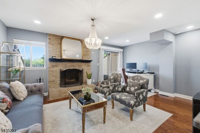 31 Chelsea Way, Bridgewater Twp., NJ 08807