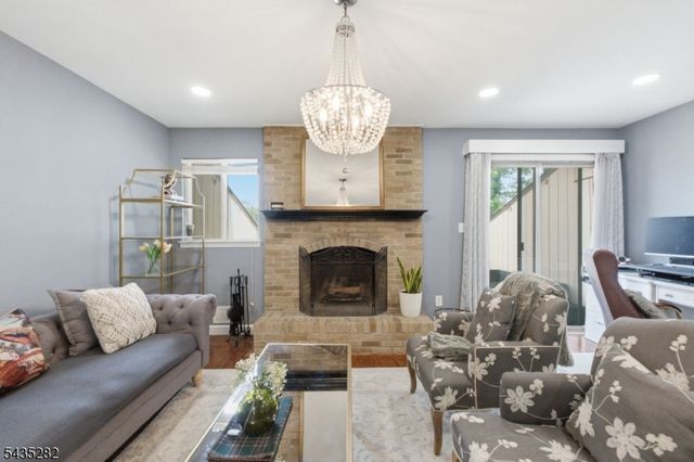 31 Chelsea Way, Bridgewater Twp., NJ 08807