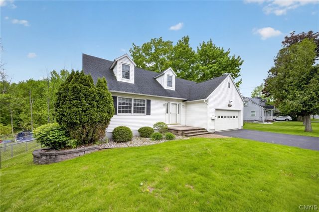 400 East Avenue, Manlius, NY 13116