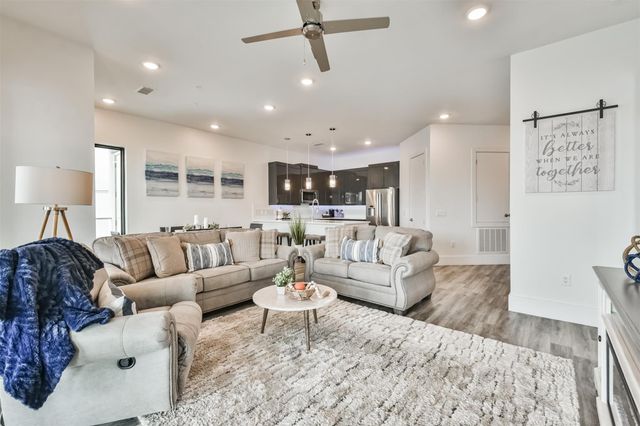 199 Waterpoint Court 106, Conroe, TX 77356