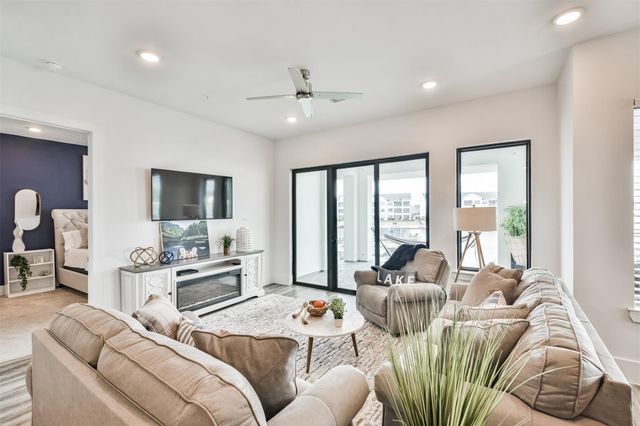 199 Waterpoint Court 106, Conroe, TX 77356