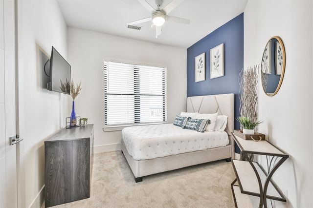 199 Waterpoint Court 106, Conroe, TX 77356