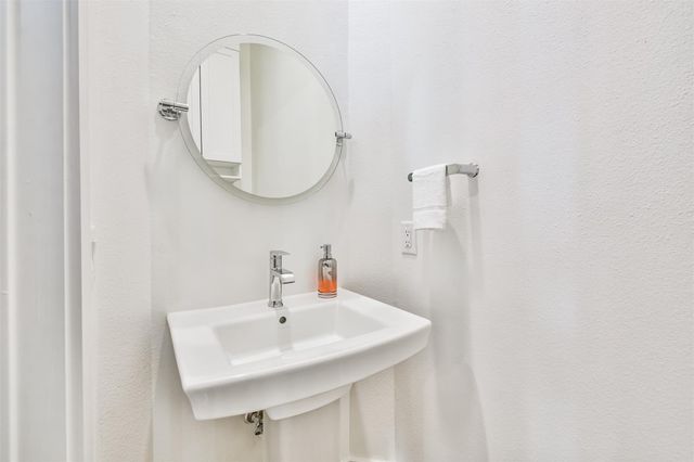 199 Waterpoint Court 106, Conroe, TX 77356