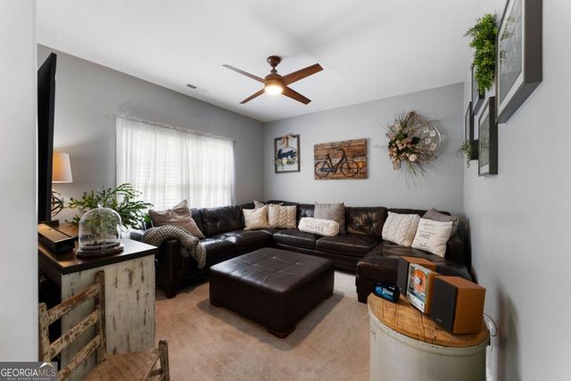 23 Hunters Ridge Drive, Adairsville, GA 30103