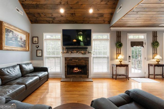 23 Hunters Ridge Drive, Adairsville, GA 30103