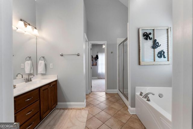 23 Hunters Ridge Drive, Adairsville, GA 30103