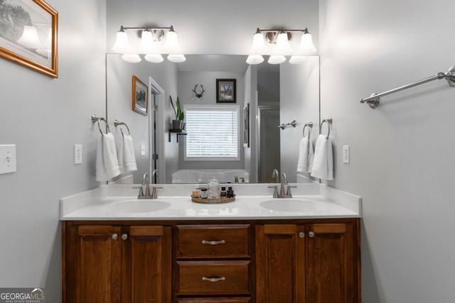 23 Hunters Ridge Drive, Adairsville, GA 30103