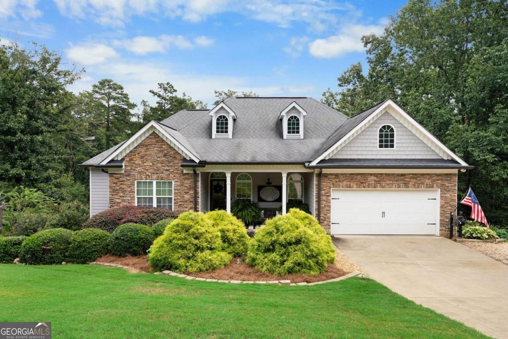 23 Hunters Ridge Drive, Adairsville, GA 30103