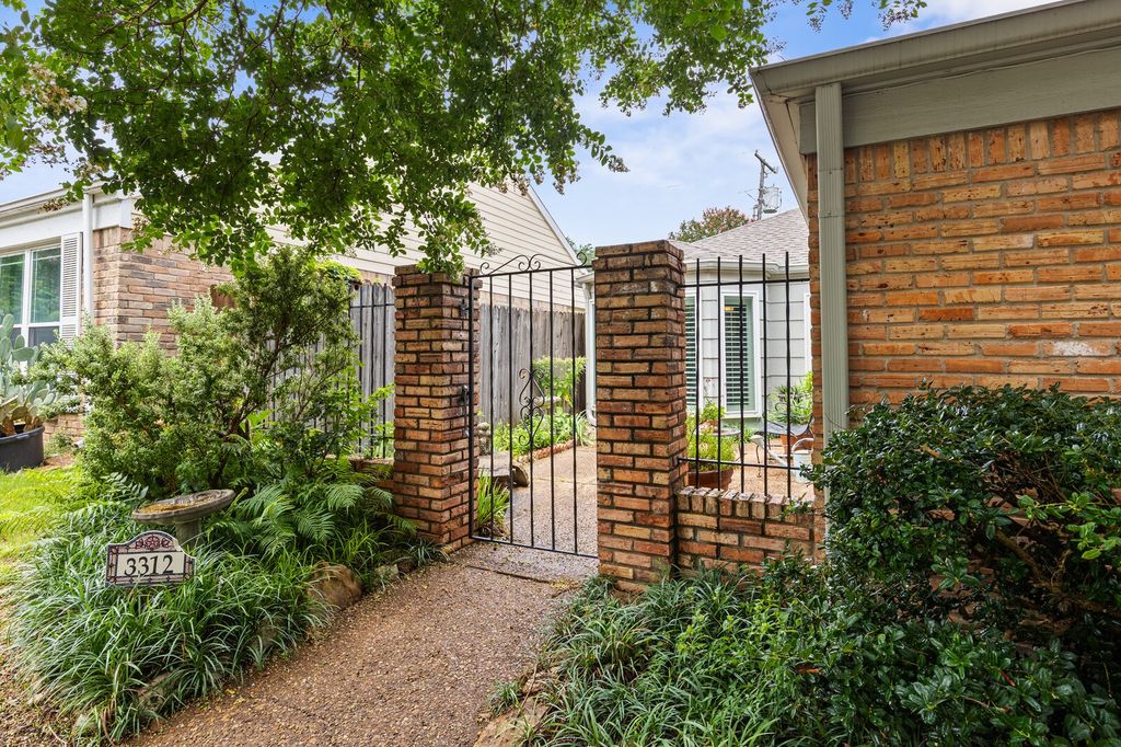 3312 Brannon Drive, Waco, TX 76710