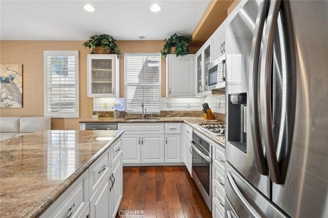 23201 Brooke Lane, Valencia, CA 91355