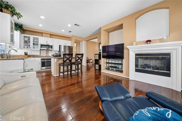 23201 Brooke Lane, Valencia, CA 91355