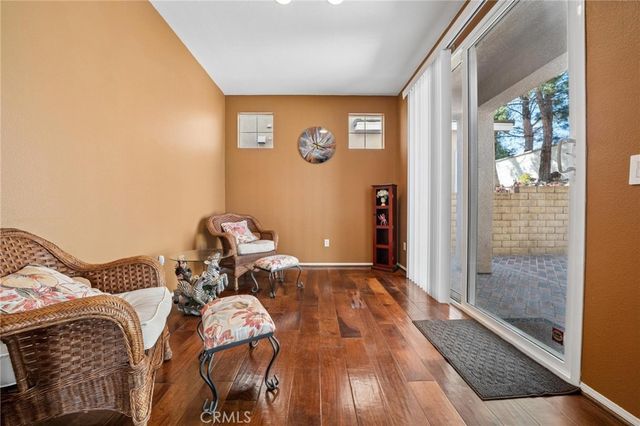 23201 Brooke Lane, Valencia, CA 91355