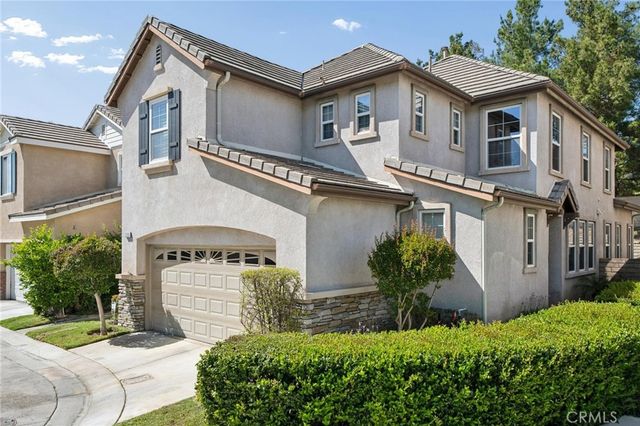 23201 Brooke Lane, Valencia, CA 91355