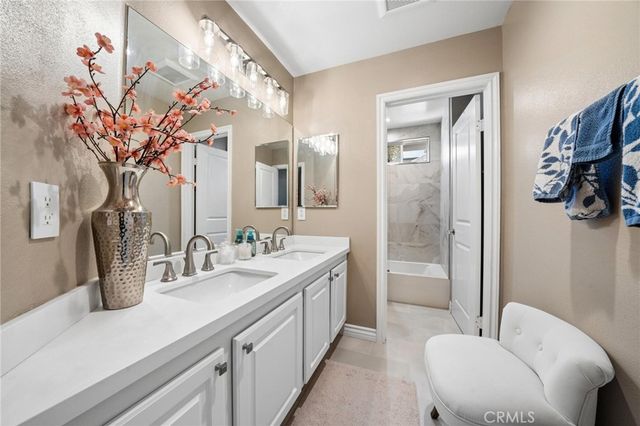 23201 Brooke Lane, Valencia, CA 91355