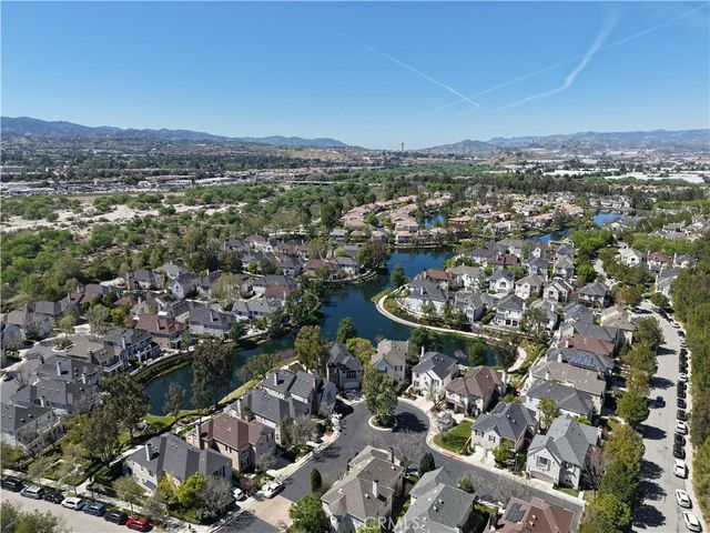 23201 Brooke Lane, Valencia, CA 91355