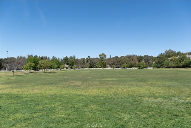 23201 Brooke Lane, Valencia, CA 91355