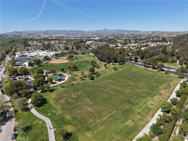 23201 Brooke Lane, Valencia, CA 91355