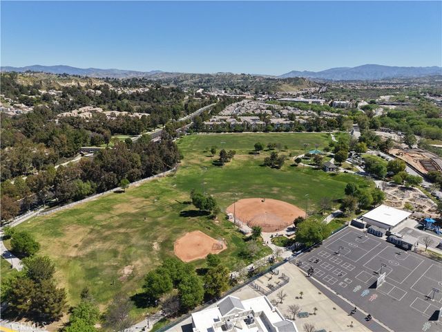 23201 Brooke Lane, Valencia, CA 91355