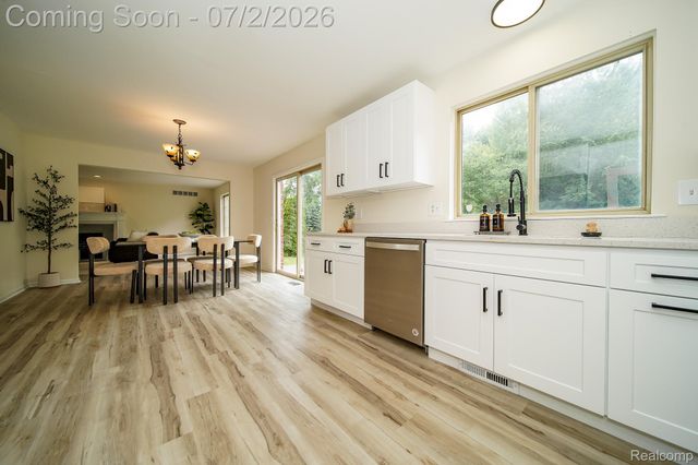 5558 Bedell Road, Sterling Heights, MI 48310