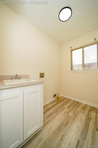 5558 Bedell Road, Sterling Heights, MI 48310