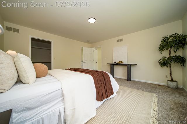 5558 Bedell Road, Sterling Heights, MI 48310