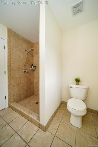 5558 Bedell Road, Sterling Heights, MI 48310