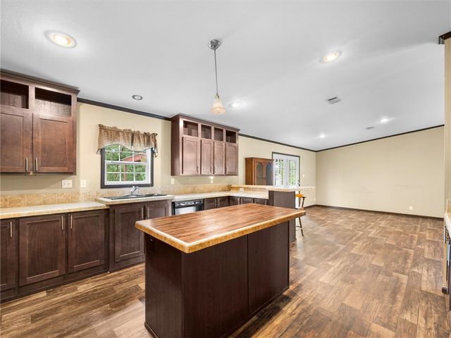 6639 Millstone Drive, Navasota, TX 77868