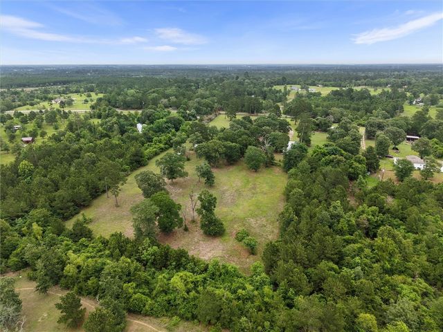6639 Millstone Drive, Navasota, TX 77868
