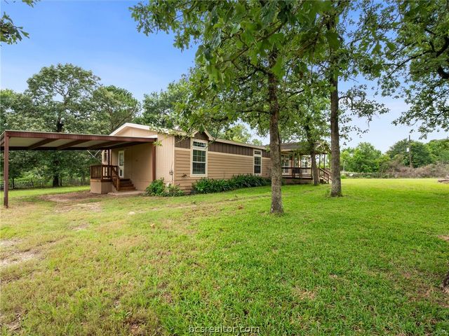 6639 Millstone Drive, Navasota, TX 77868