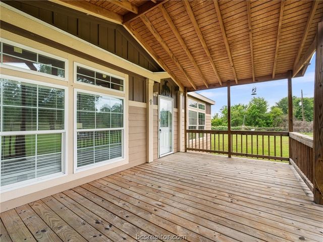 6639 Millstone Drive, Navasota, TX 77868