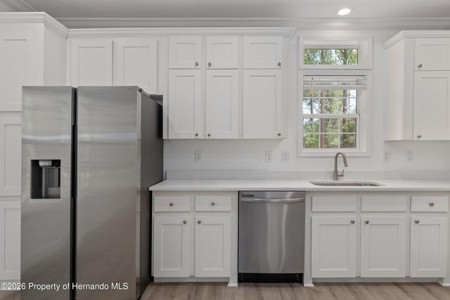 14249 Razorbill Avenue, Weeki Wachee, FL 34614