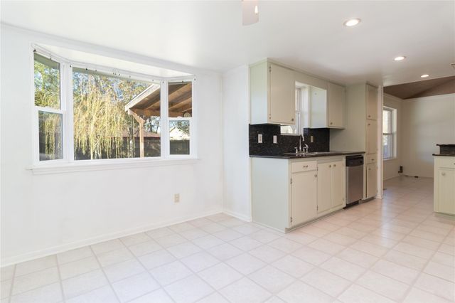 506 Charleston Square, Humble, TX 77338