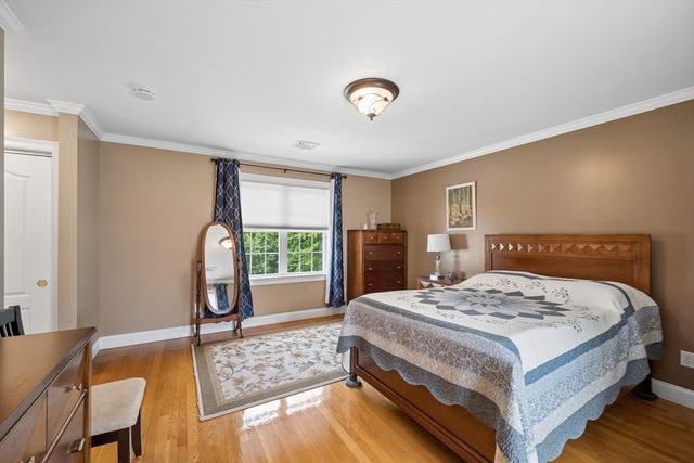 69 Merrimac Street 1, Dartmouth, MA 02748