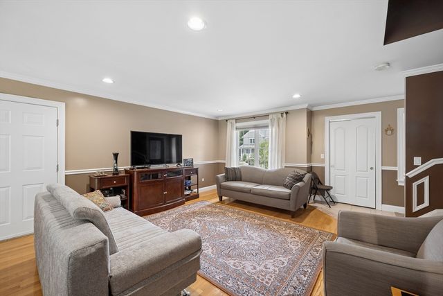 69 Merrimac Street 1, Dartmouth, MA 02748