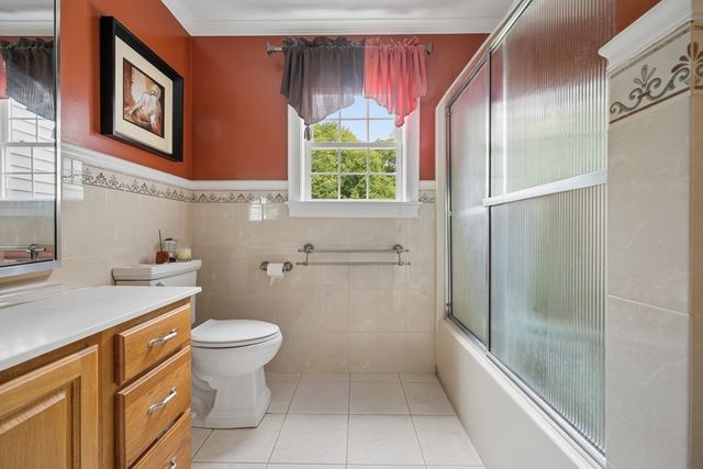 69 Merrimac Street 1, Dartmouth, MA 02748