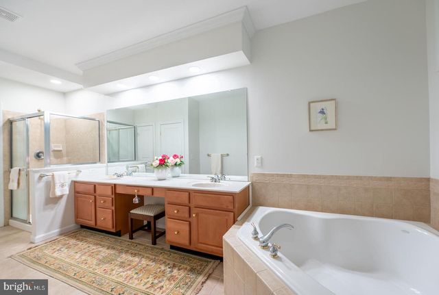 500 GUINEVERE DR, Newtown Square, PA 19073
