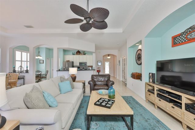 829 REGAL MANOR WAY, Sun City Center, FL 33573