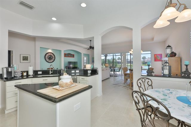 829 REGAL MANOR WAY, Sun City Center, FL 33573