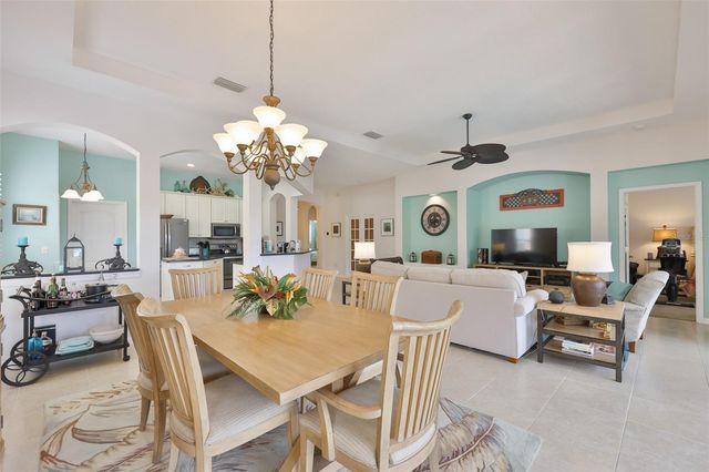 829 REGAL MANOR WAY, Sun City Center, FL 33573