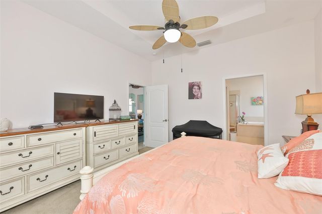 829 REGAL MANOR WAY, Sun City Center, FL 33573