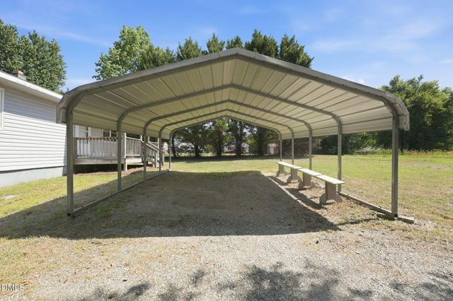 1463 Thomas Haith Lane, Burlington, NC 27217