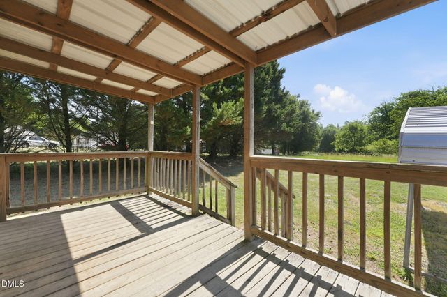 1463 Thomas Haith Lane, Burlington, NC 27217