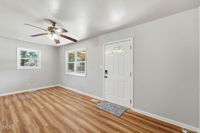 1463 Thomas Haith Lane, Burlington, NC 27217