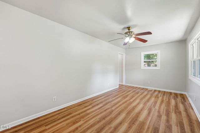 1463 Thomas Haith Lane, Burlington, NC 27217